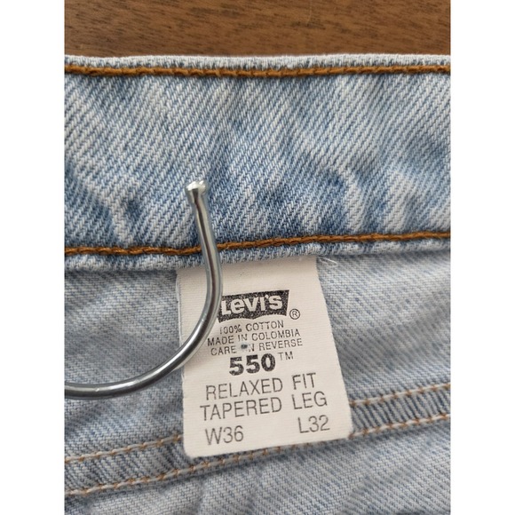 Vtg Levi's 550 Relaxed Fit Tapered Leg Orange Tab Jeans Men's 36x31.5 Light Wash - Picture 5 of 16